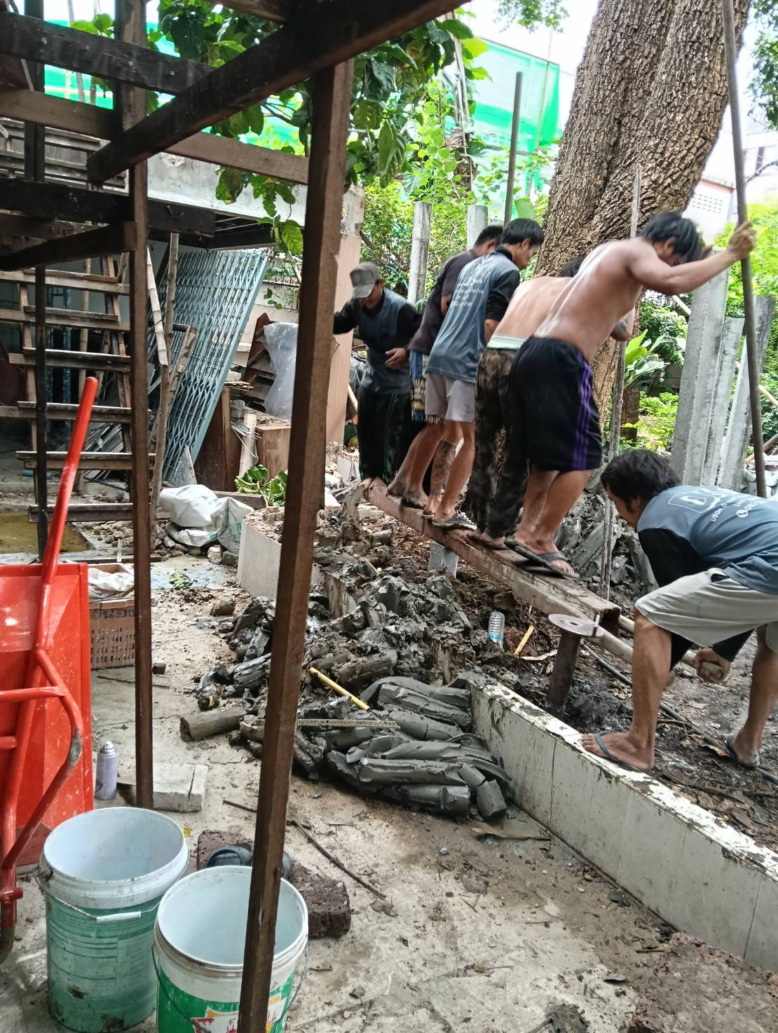 21 - https://ช่างเทพรับตอกเสาเข็ม.com | บริการรับตอกเสาเข็มไมโครไพล์และตอกเสาเข็มด้วยแรงคนทั่วกรุงเทพฯ นนทบุรี ปทุมธานี โดยทีมงานช่างเทพผู้เชี่ยวชาญ รับประกันคุณภาพและราคาถูก ติดต่อได้ทันที